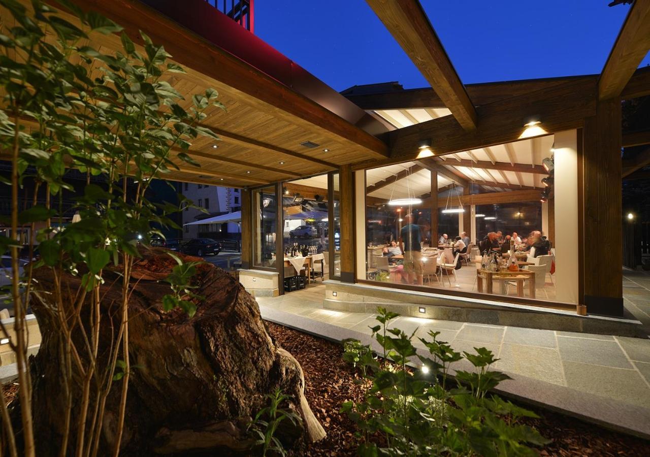 Hotel Astra ลีวินโญ ภายนอก รูปภาพ